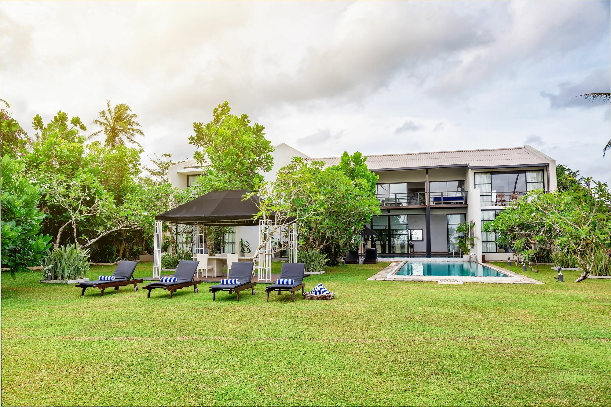 Mirissa Beach Villa Экстерьер фото